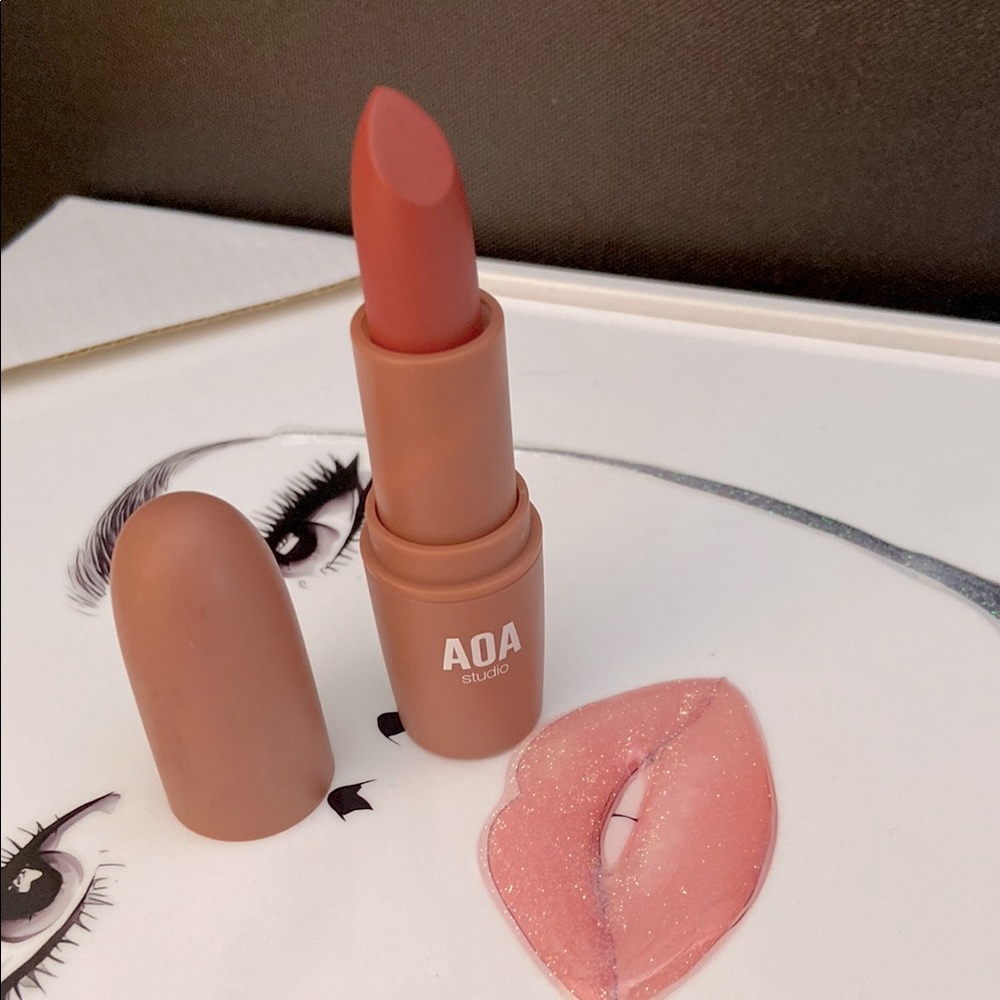 🆕 lipstick in colour fling